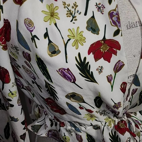 Revolve Stone Cold‎ Fox Silk Savona Floral Open Front Crop Top Blouse 1 US 2 - Picture 3 of 5